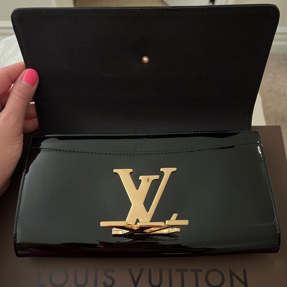 Louis Vuitton Handbags - LV clutch purse patent leather